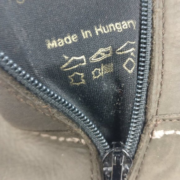 Weatherproof Leather boot with Winter Ice grip Lugged sole men10us/43eu=Wmns11.5 - Picture 7 of 10